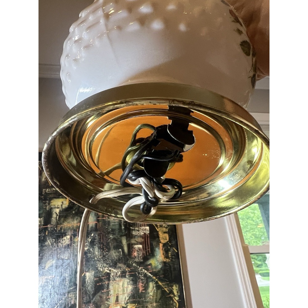 Vintage White Hobnail Floral Glass Table Lamp, Gold Tone Base, Corded, Knob - Picture 5 of 6